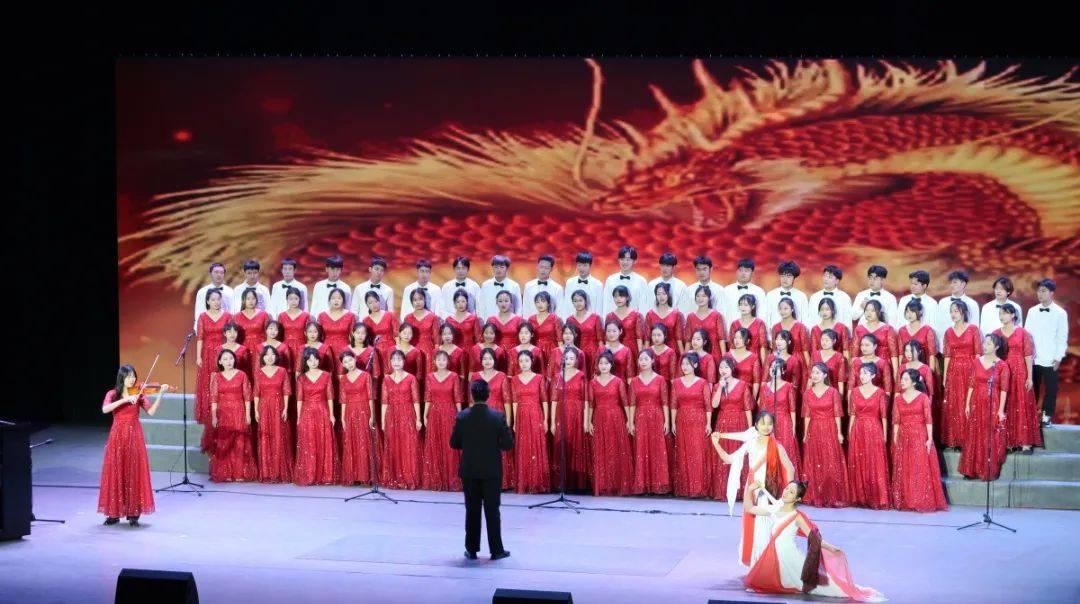 中超土豪欠债194亿元，苏宁泰达之后，这一球队能否起死回生？游戏画面
